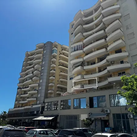 Prive Luxury -city Center & Seaside In 1 Apartamento