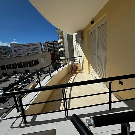 Prive Luxury -city Center & Seaside In 1
