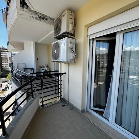 Prive Luxury -city Center & Seaside In 1 Apartamento Vlorë