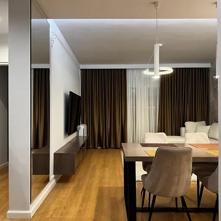 Prive Luxury -city Center & Seaside In 1 דירה *